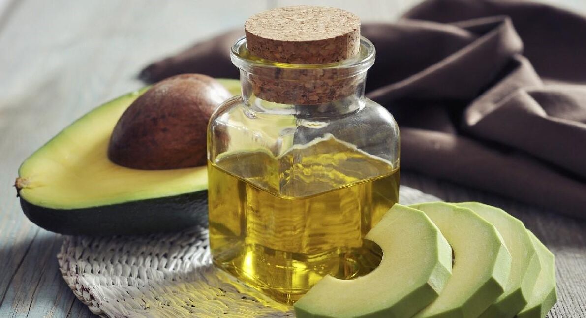 Uleiul de avocado elimină petele de vârstă și pistruii